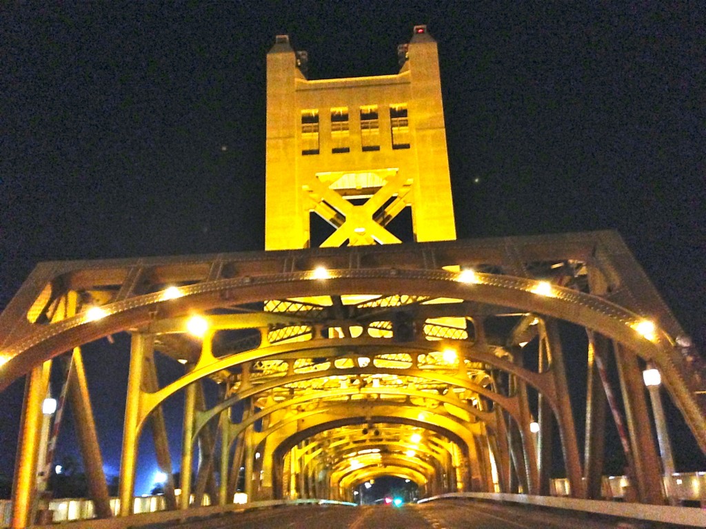 Eerie light on the street